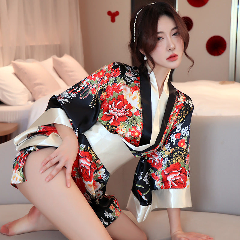 Sakura Seduction: Japanese-Inspired Floral Robe Set