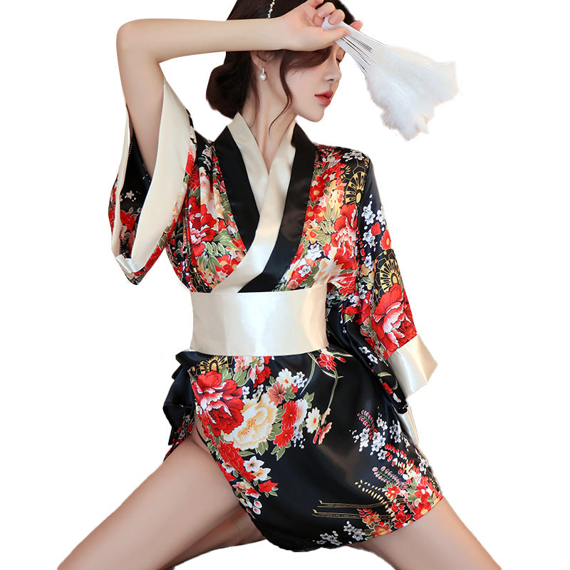 Sakura Seduction: Japanese-Inspired Floral Robe Set